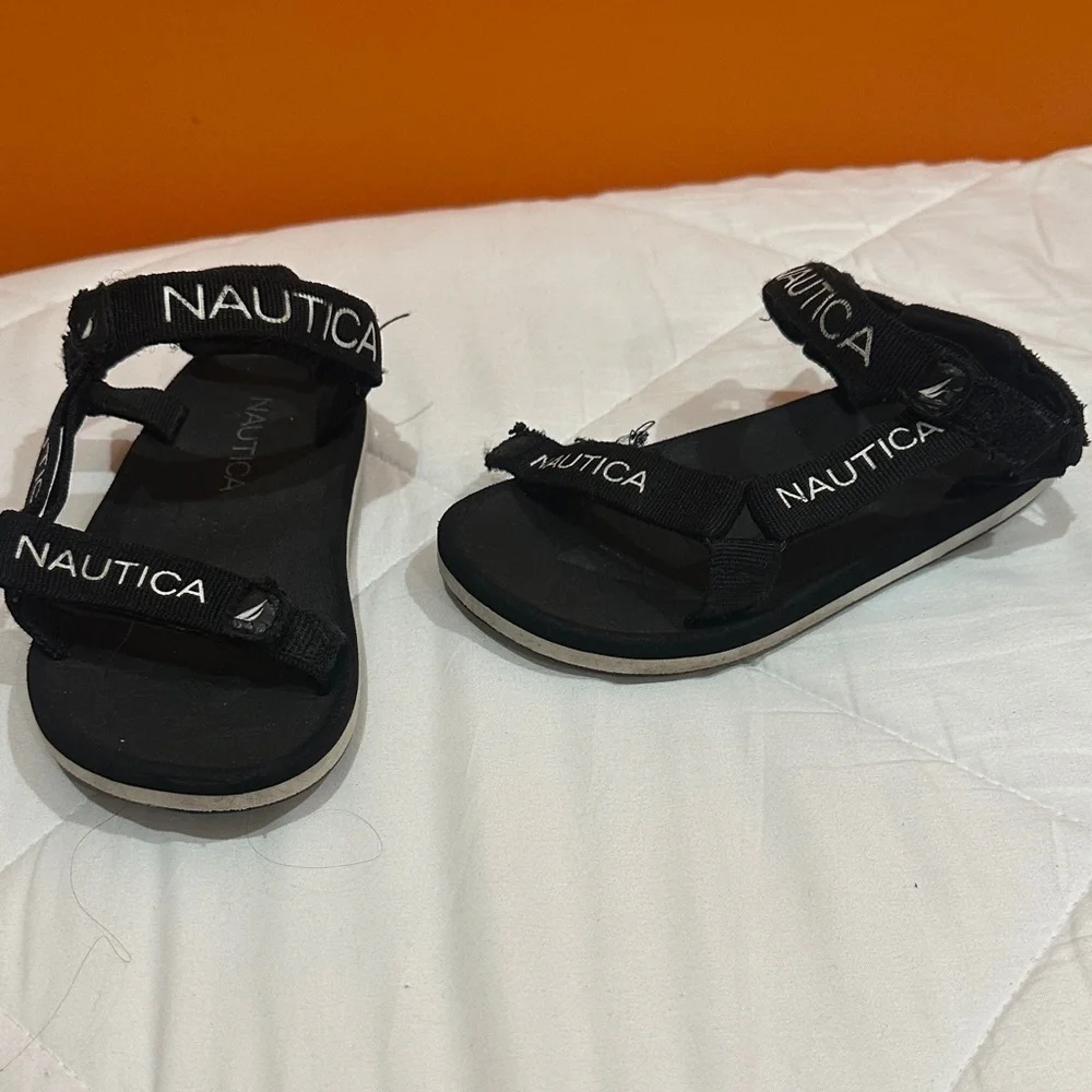 NWOT Nautica Black Adjustable Sandals size 11